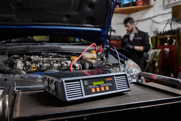 Automotive Batterieladung mit | und Batteriewartung BATTERYcharge